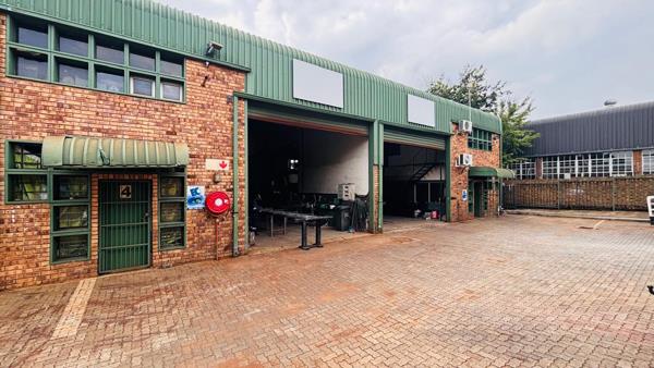 589  m² Industrial space