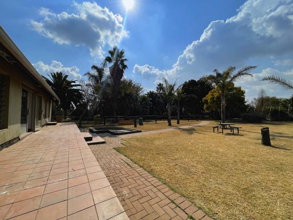 95  m² Commercial space