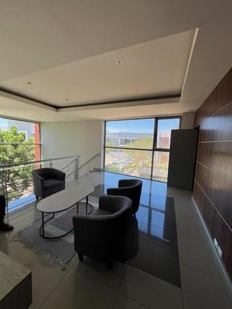 228  m² Office Space