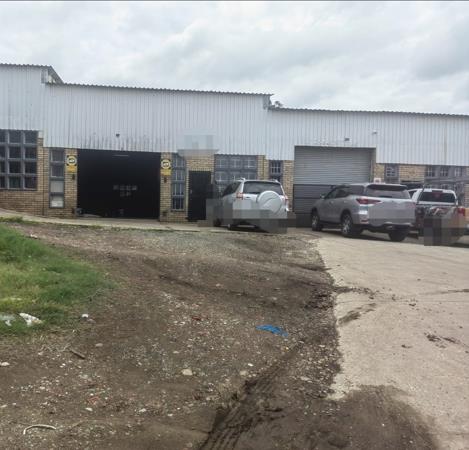 275  m² Commercial space