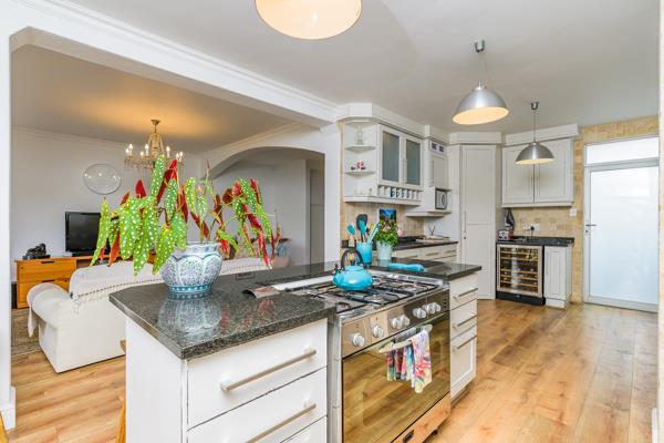 4 Bedroom Townhouse