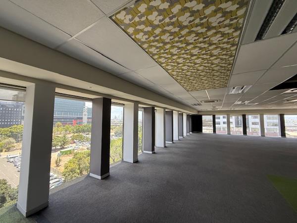 383.5 m² Commercial space