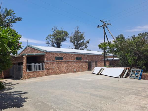 300  m² Commercial space