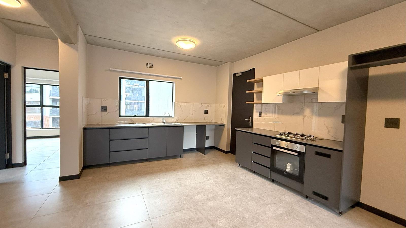 4 Bedroom Apartment in Helderfontein Estate