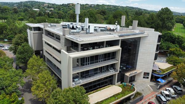1 142 m² Commercial space