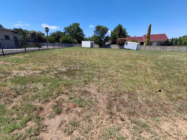 1 392 m² Land