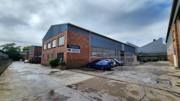 700  m² Industrial space