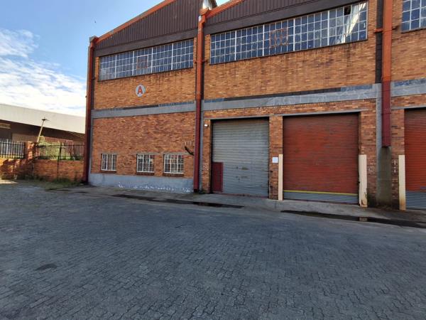 1 900 m² Industrial space