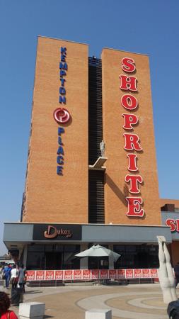 93  m² Retail Space