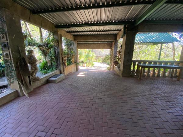 4.5 ha Smallholding