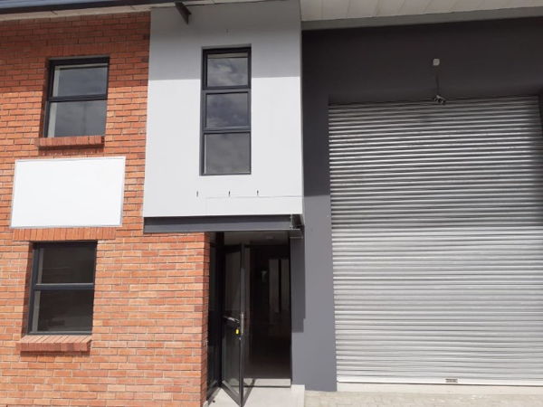 210 m² Industrial space