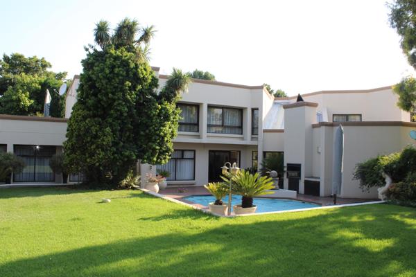 6 Bedroom House