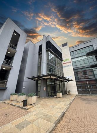 662  m² Office Space