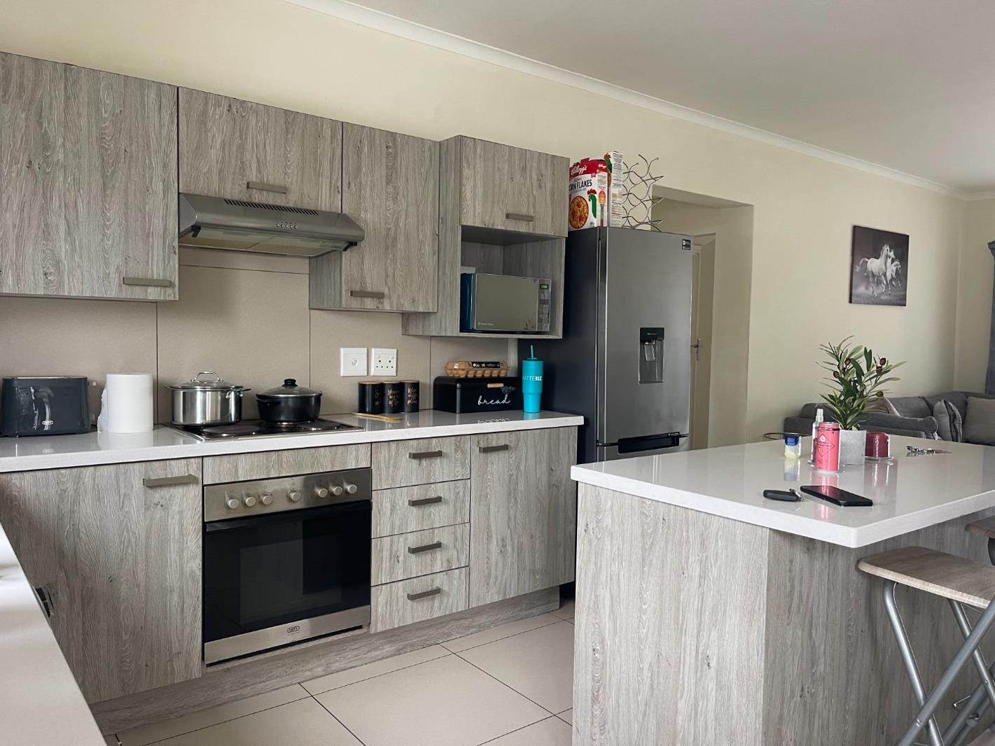 2 Bedroom Apartment in Carlswald Estate