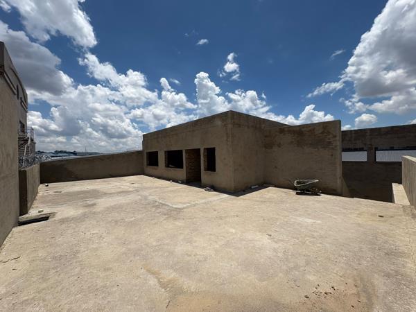 1 925 m² Industrial space