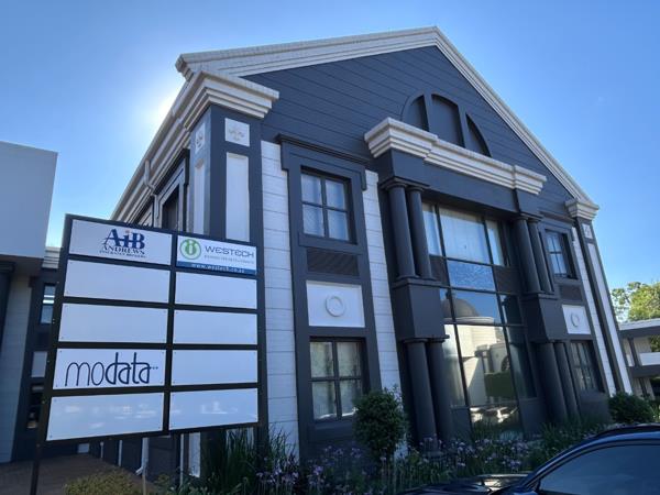 165 m² Commercial space