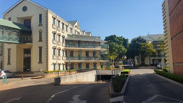 118  m² Commercial space