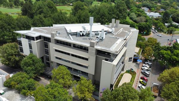 700  m² Commercial space