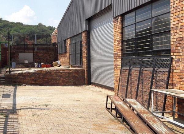 250  m² Commercial space