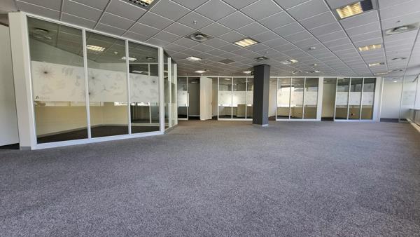 435  m² Office Space