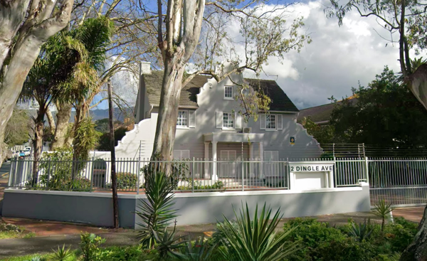 330  m² Commercial space