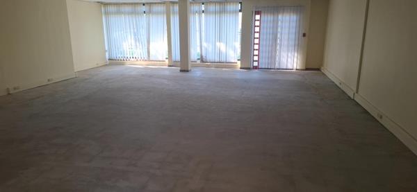 109 m² Commercial space