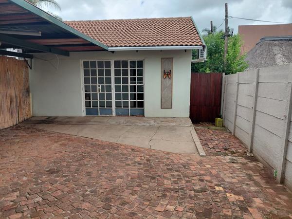 1 Bedroom Garden Cottage