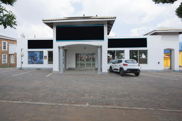 245 m² Commercial space