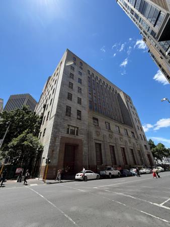78.4 m² Retail Space
