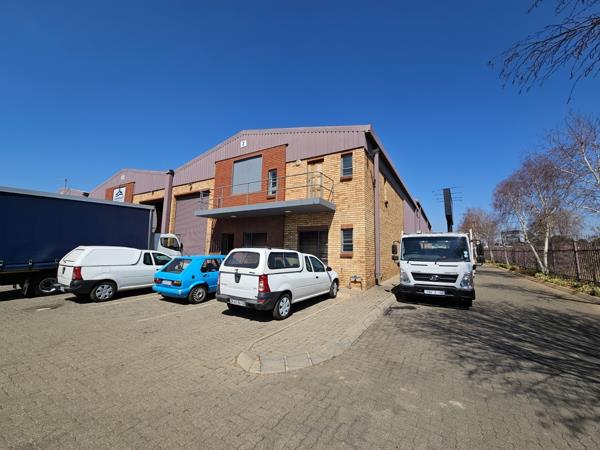 328  m² Industrial space