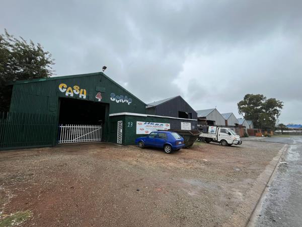 1 700 m² Industrial space