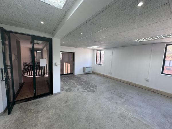 379  m² Office Space