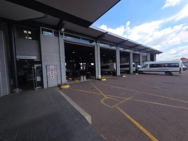 2 200 m² Commercial space
