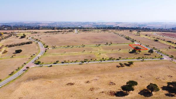 760 m² Land