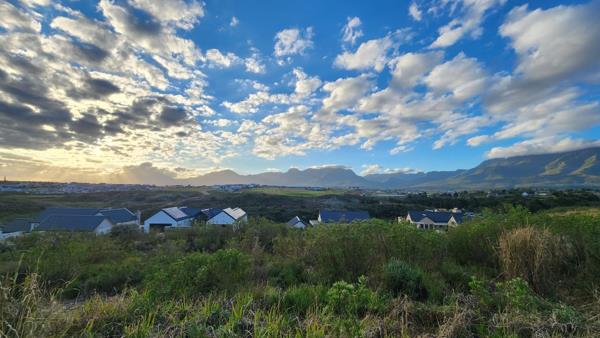 1 002 m² Land