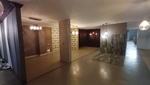 607  m² Industrial space