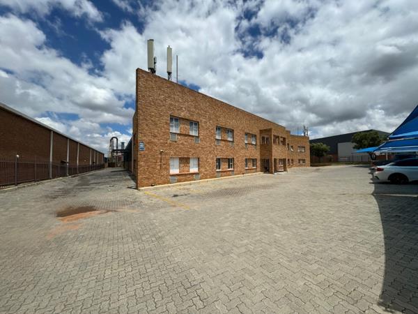 2 764  m² Industrial space