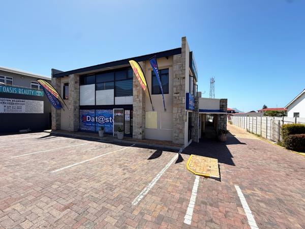 62  m² Commercial space