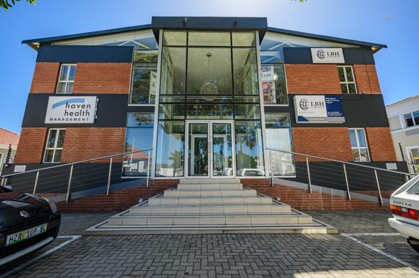 144.2  m² Office Space