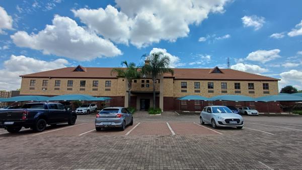 300  m² Commercial space