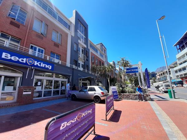 1 211  m² Commercial space