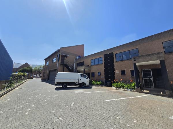 300  m² Industrial space