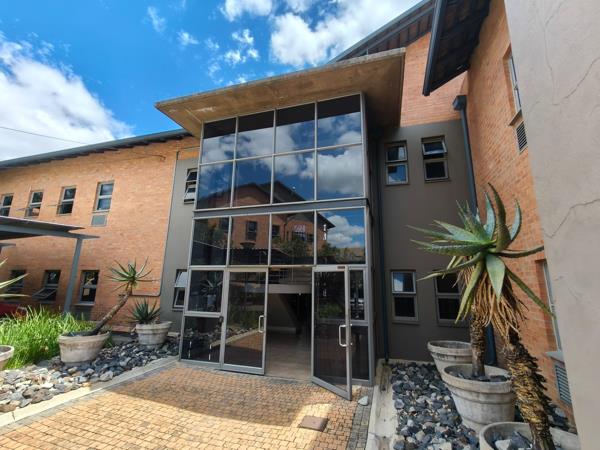 125  m² Commercial space