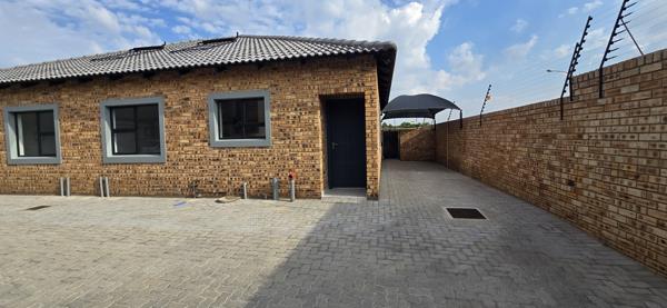 2 Bedroom Simplex