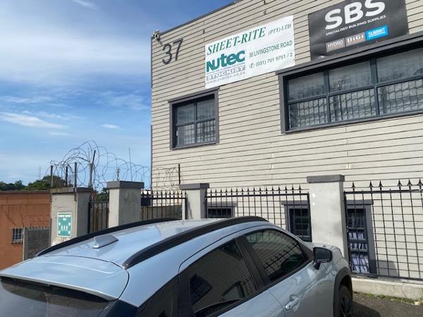 1 418  m² Industrial space