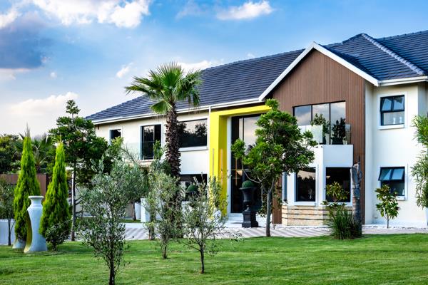 6 Bedroom House