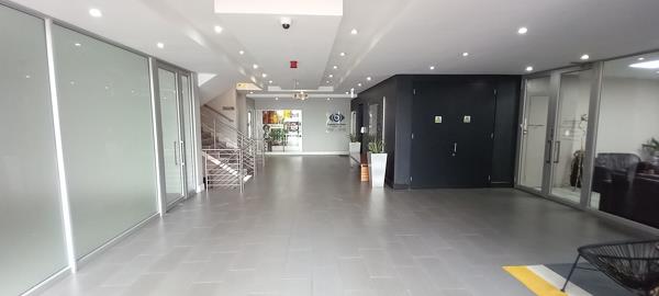 324 m² Commercial space