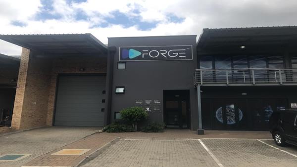 1 036  m² Commercial space