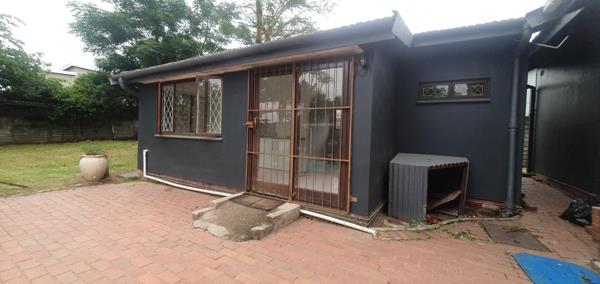 1 Bedroom Garden Cottage