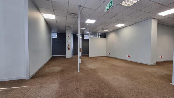 435  m² Office Space